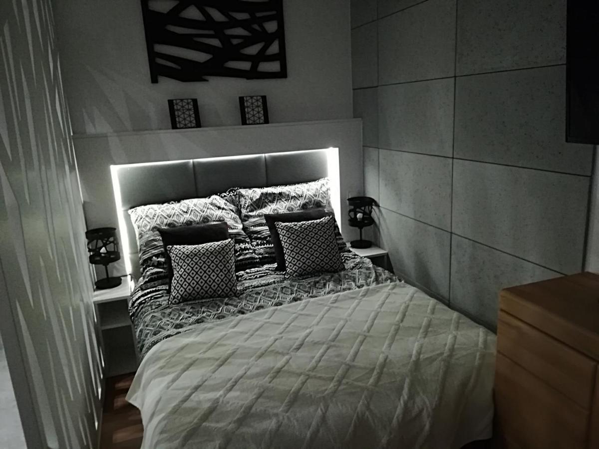 Apartament Wroclaw Centrum Dorzecze Legnickiej Esterno foto